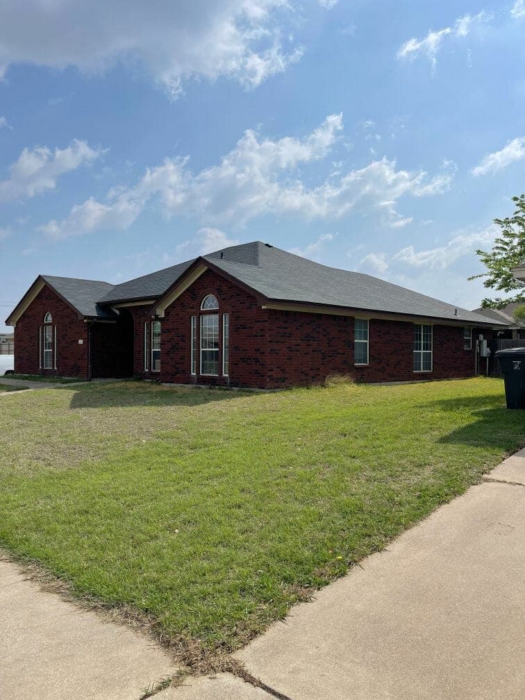 Residential Roof Replacement in Killeen image